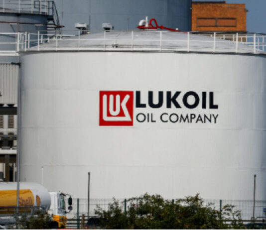 Exxon и Abu Dhabi National Oil също се интересуват от международните активи на „Лукойл“