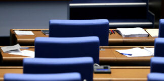 Бюджетът за догодина влиза за първо гласуване в пленарната зала