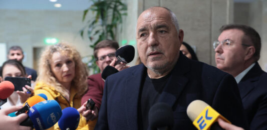 ГЕРБ предлагат 120 лева коледни добавки за пенсионерите под прага на бедност