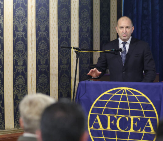 Президентът Радев: Този бюджет явно издава страха на управляващите от предсрочни избори