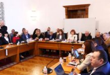 Правната комисия отхвърли 100% машинен вот на изборите