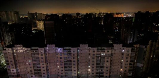 Mасирани руски атаки срещу Киев и Харков – жертва, ранени и без ток на -10°C