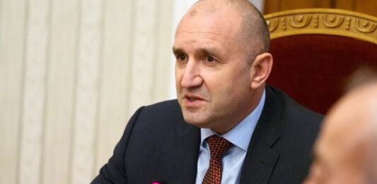 Начало на новия политически сезон. Президентът връчва първия мандат за съставяне на правителство