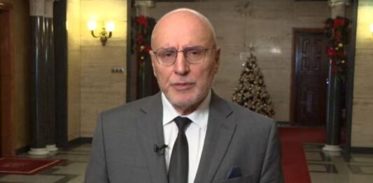 Димитър Радев: Вдигането на данъци би подкопало растежа и ползите от еврозоната