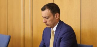 Столичният общински съвет изслушва кмета Васил Терзиев за кризата с боклука в София