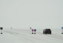 20 км върху лед: Естония отвори път по замръзнало море