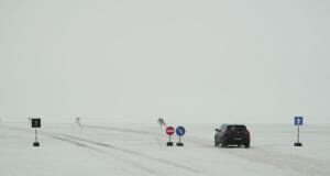 20 км върху лед: Естония отвори път по замръзнало море