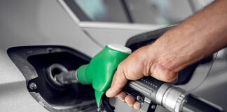 Бензинът у нас е поевтинял с 2 евроцента за литър през януари, а дизелът – с 1 евроцент
