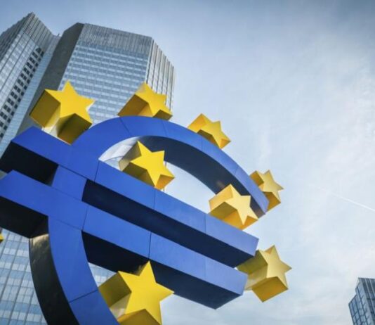 ЕЦБ отчита ускоряване на икономическата активност в еврозоната през февруари