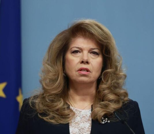 Илияна Йотова ще бъде домакин на традиционен ифтар по случай Рамазан