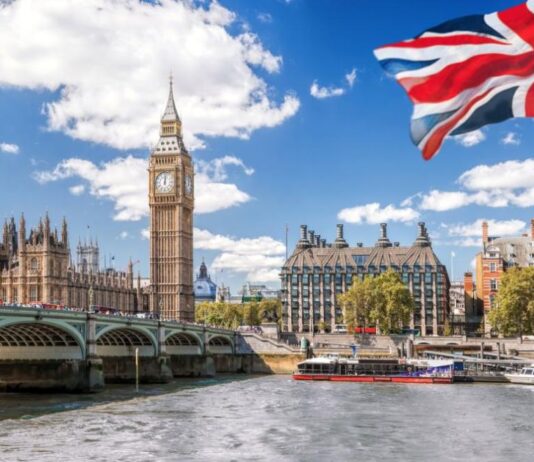 Лондон обяви голям пакет от санкции срещу Русия