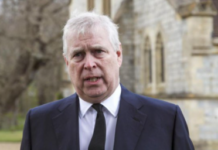 След новите документи на „Епстийн“: Андрю Маунтбатън-Уиндзор напуска дома си в Уиндзор