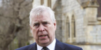 След новите документи на „Епстийн“: Андрю Маунтбатън-Уиндзор напуска дома си в Уиндзор