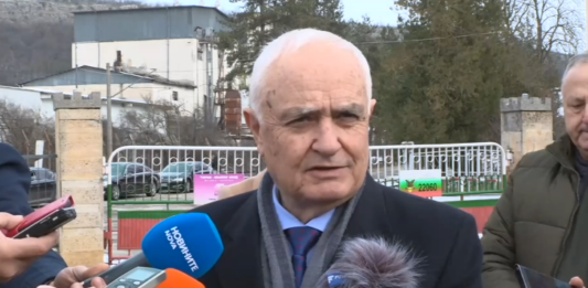 Запрянов: Доставката на вторите осем самолета F-16 вероятно ще се забави с една година