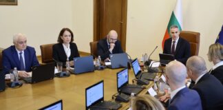 Премиерът Андрей Гюров: Задействана е операция по сплашване, служебното правителство няма да се огъне