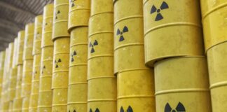 Снаряд падна в близост до иранската атомна електроцентрала в Бушехр