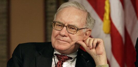 В очакване на криза: Уорън Бъфет с рекордна позиция от 381 млрд. долара в кеш