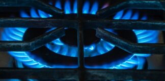 Над 30% по-скъп природен газ в Европа след заплахите на Тръмп