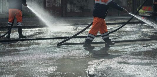 Затварят транспортни подлези в София за миене на улици през април