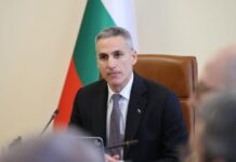 Служебният кабинет утвърждава командировъчни, предлага рокади при военните