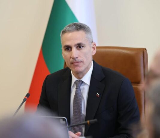 Служебният кабинет утвърждава командировъчни, предлага рокади при военните