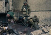 Масирана нощна атака с дронове в Одеса, две сгради са поразени