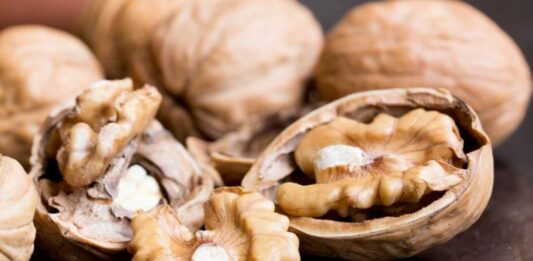 Орехите – тайната на здравото сърце и остър ум