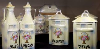 „Порцеланът – вечният спътник на лукса“: Изложба показва над 100 изящни експоната (СНИМКИ)