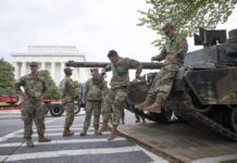 Очаква се Пентагонът да изпрати в Близкия изток хиляди войници