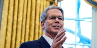 САЩ разрешиха на Индия да купува руски петрол заради войната с Иран