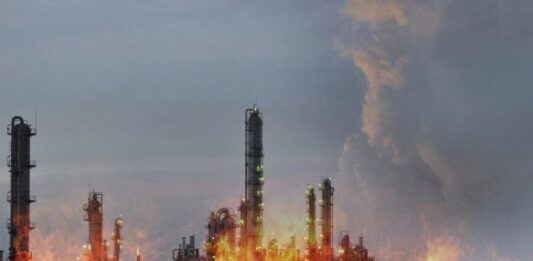 67% от американците очакват цените на бензина да се повишат, 29% подкрепят ударите срещу Иран