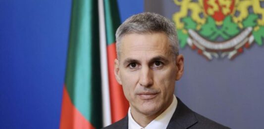 Премиерът Гюров: Страната ни е на първо място по изведени хора от зоната на конфликта