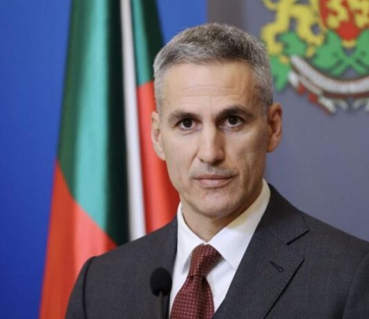 Премиерът Гюров: Страната ни е на първо място по изведени хора от зоната на конфликта