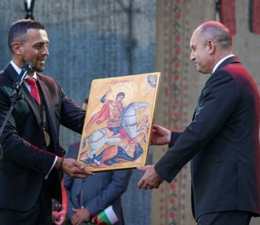 Кметът на Елин Пелин: Притеснявам се, че Радев и хората му ще направят „подмяна, не промяна“