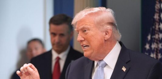 Тръмп: Иран може да бъде унищожен за една нощ, може би още във вторник през нощта