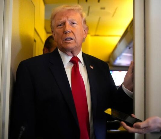 Тръмп с остра критика срещу папа Лъв: Нарече го „слаб“ и „ужасен“