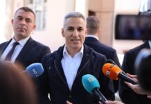 Гюров: Гласувах за страна, в която в парламента се влиза с идеи, а не с пачки в пояса