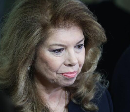 Йотова свиква срещи с министри заради кризата от Близкия изток