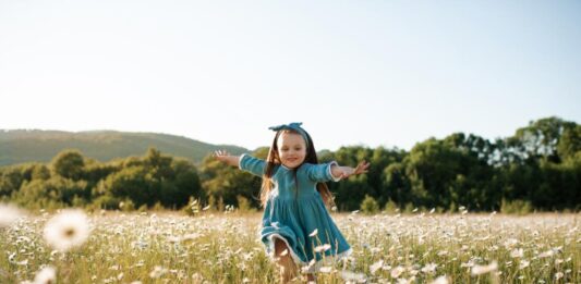 Истинска пролет във вторник, облаците идват в сряда