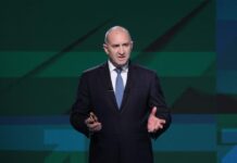 „Месия от военновъздушните сили като български премиер“: Какво пишат австрийските медии за Радев