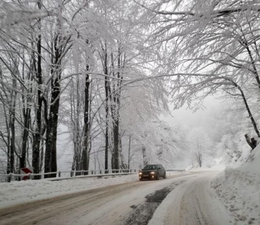 Сняг затрупа прохода „Петрохан“: Шофирайте внимателно и със зимни гуми