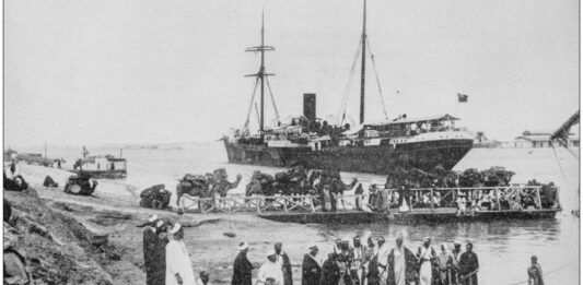 Краят на една империя: паралелите между Суецката криза и блокадата на Ормузкия проток