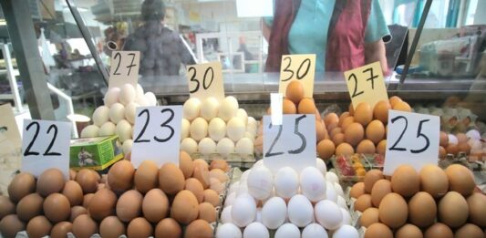 Колко ще похарчат съседите за Великден тази година?