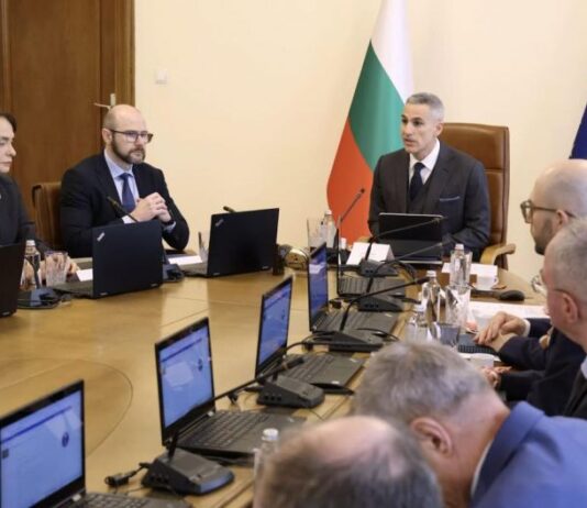 Кабинетът създаде кризисен щаб за наблюдение на цените във връзка с конфликта в Близкия изток