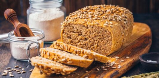 Пълнозърнестият хляб: Няколко причини да го включите в менюто си