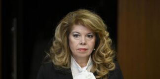Президентът Йотова обяви кога започва консултации с партиите
