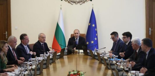 Ще успее ли държавата да овладее цените? Среща в МС с бизнес и синдикати
