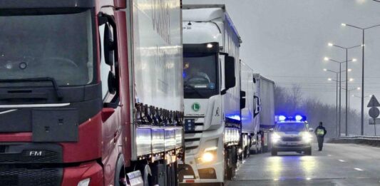 Превозвачи излизат на протест в центъра на София заради скъпи застраховки и горива
