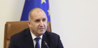 Министър-председателят Румен Радев е поставил в телефонен разговор с президента на САЩ Доналд Тръмп въпроса за отпадане на визите за български граждани