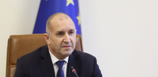 Министър-председателят Румен Радев е поставил в телефонен разговор с президента на САЩ Доналд Тръмп въпроса за отпадане на визите за български граждани